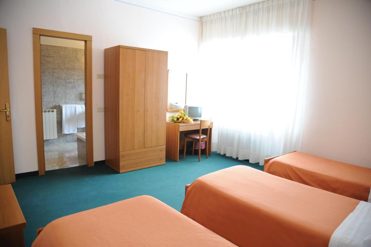 Hotel Tre Castelli Gallicano Pokój zdjęcie